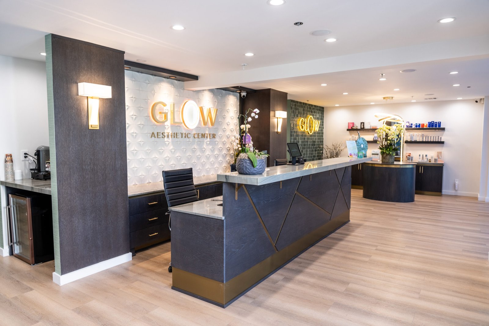Glow Aesthetic Center reception